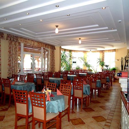 Hotel Jarja Hajduszoboszlo Ngoại thất bức ảnh