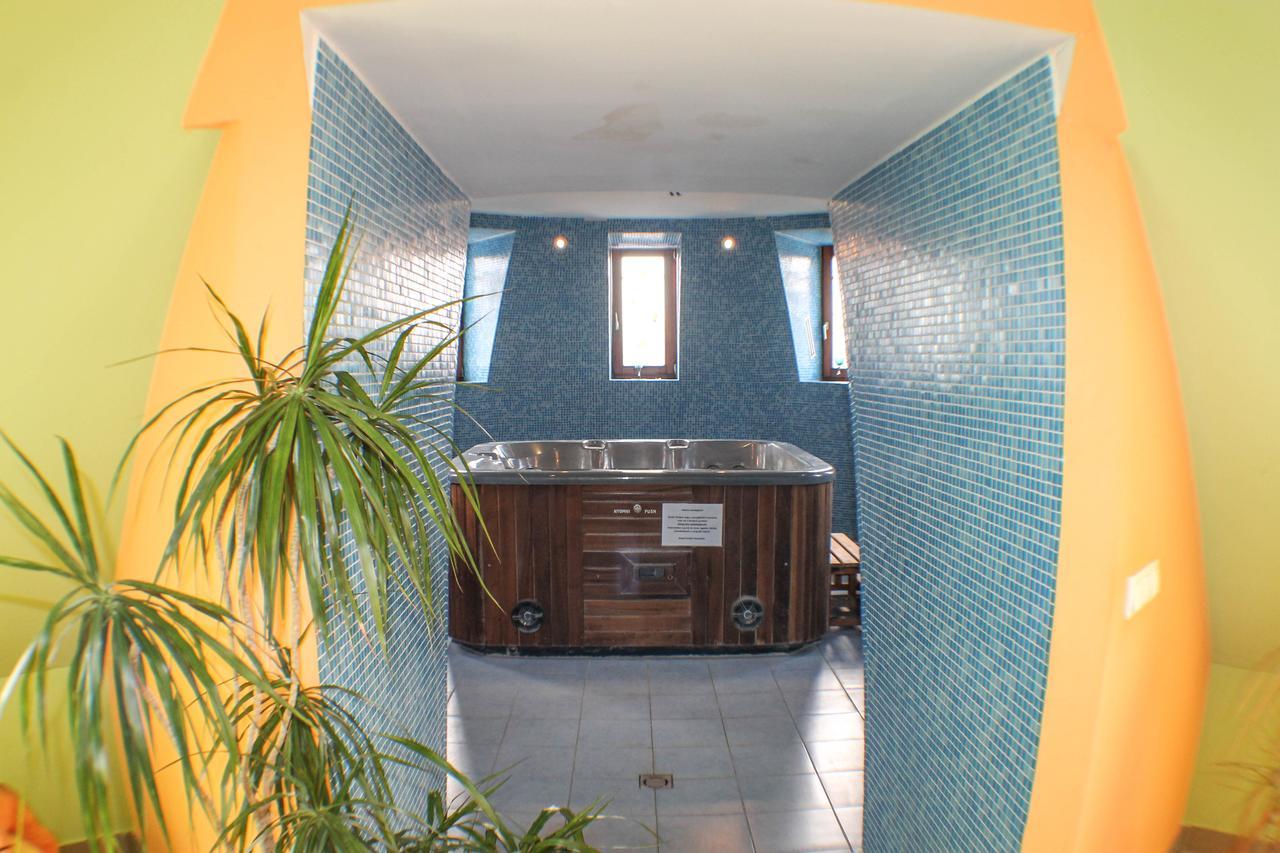 Hotel Jarja Hajduszoboszlo Ngoại thất bức ảnh