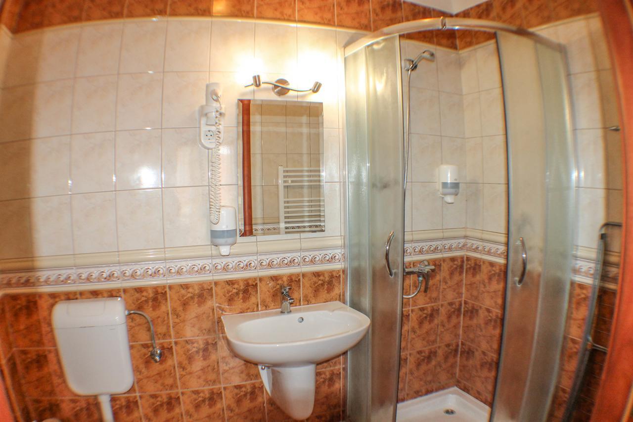 Hotel Jarja Hajduszoboszlo Ngoại thất bức ảnh