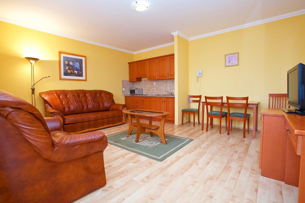 Hotel Jarja Hajduszoboszlo Ngoại thất bức ảnh
