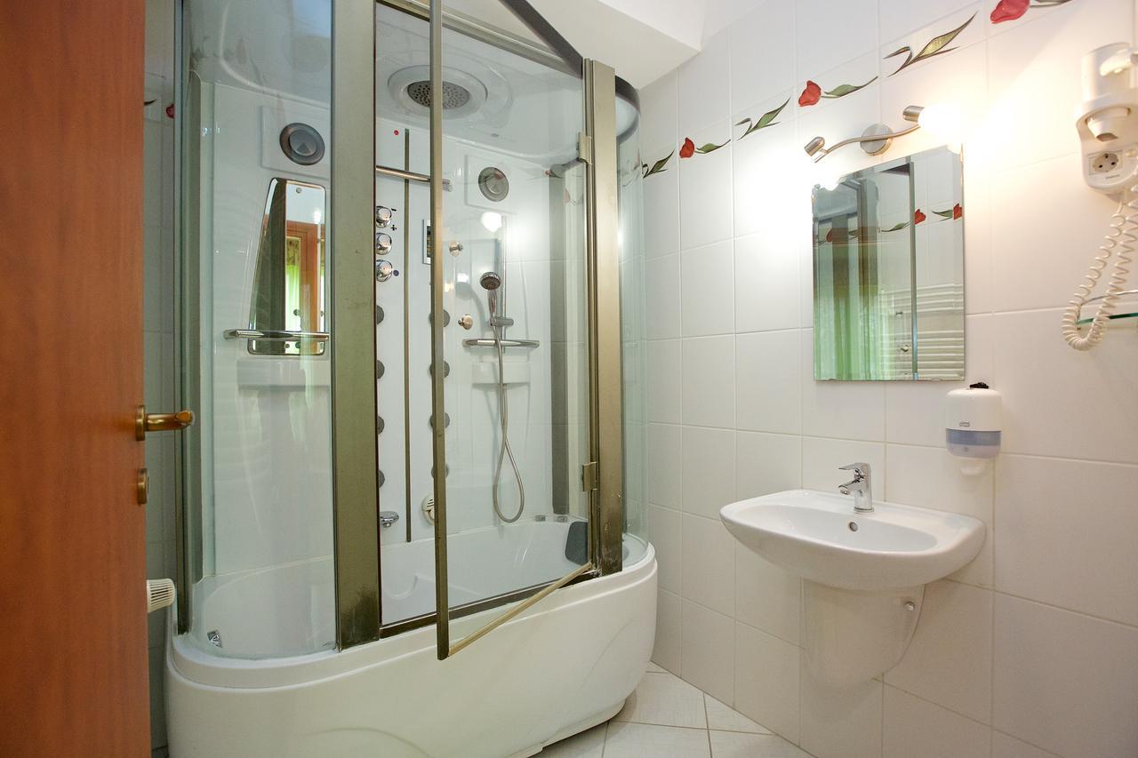 Hotel Jarja Hajduszoboszlo Ngoại thất bức ảnh
